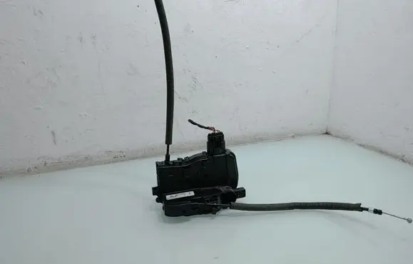 KIA Sportage Rear door lock