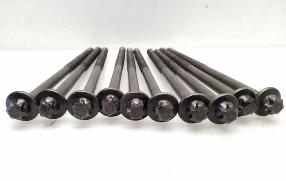 Mercedes-Benz Vito Viano W447 Cylinder head bolts 