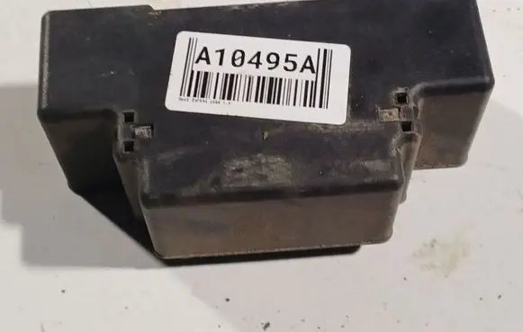 Opel Zafira B Fuse box cover 74338300