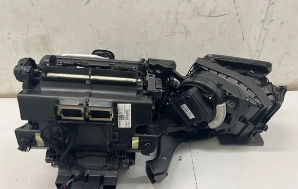 Audi Q8 e-tron Interior heater climate box assembly 4K1820005AJ 4M1820021C