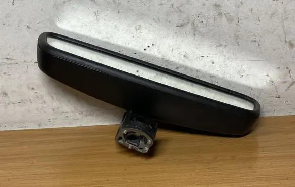 BMW 5 E60 E61 Rear view mirror (interior) E11025891 C1626