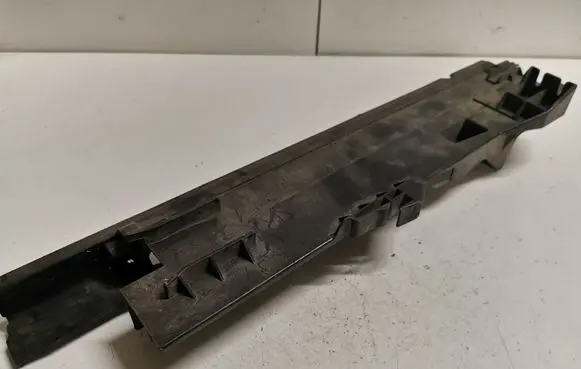 BMW X5 E70 Side radiator support slam panel 7799761