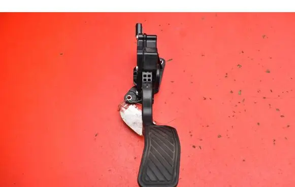 Mazda 2 Accelerator throttle pedal K4238-7410