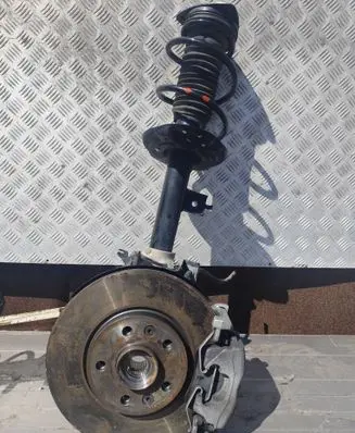 Nissan Qashqai J12 Front wheel hub spindle knuckle QASHQAIJ12ZWROTNIC