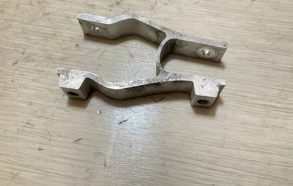 Volvo XC40 Engine mounting bracket 32222107