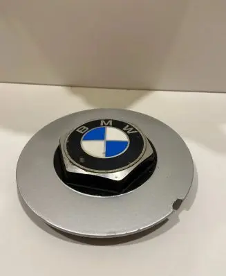 BMW 5 E34 Original wheel cap 152