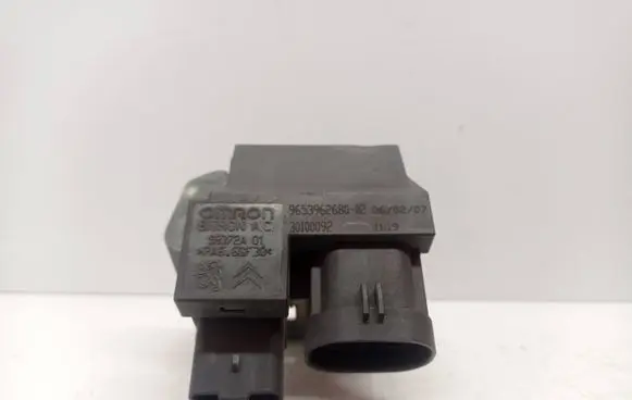 Coolant fan relay