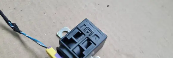 Audi A5 Sportback 8TA Battery relay fuse 4F0915519