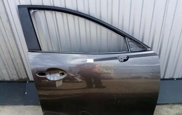 Mazda 3 III Front door BJS758010