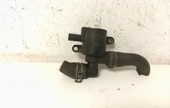 Audi A3 S3 8V Electric auxiliary coolant/water pump 5Q0122096G