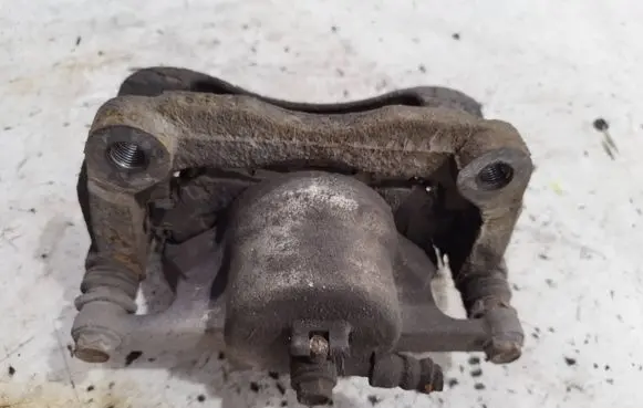 Nissan Qashqai Front brake caliper
