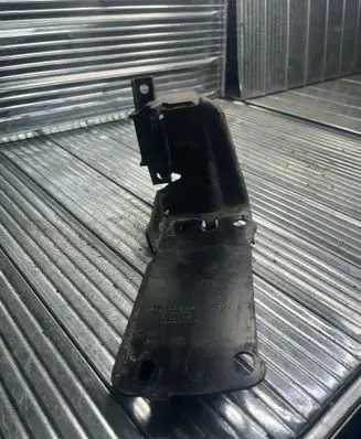 BMW 3 E92 E93 Radiator support slam panel bracket 711781210