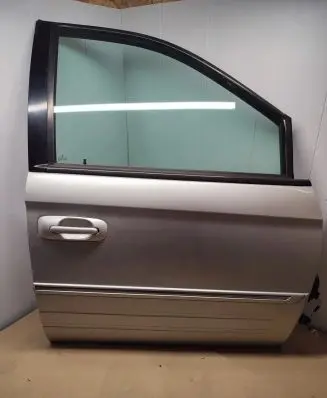 Chrysler Grand Voyager IV Front door