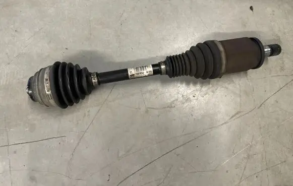 BMW 4 F32 F33 Front driveshaft 7597693