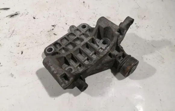 Audi A6 S6 C6 4F Generator/alternator bracket 059903143S
