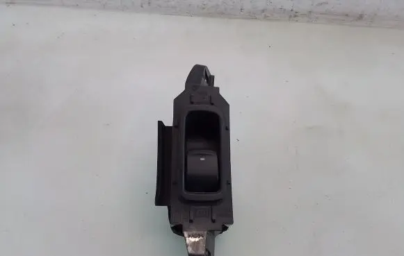Subaru Outback Electric window control switch
