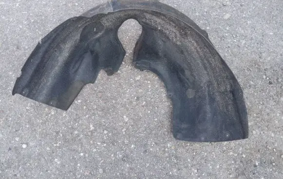 BMW 4 F32 F33 Rear arch fender liner splash guards 14606310