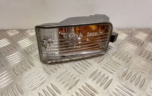 Toyota RAV 4 (XA20) Front fog light 