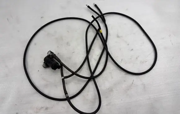 Volvo XC90 Windscreen/windshield washer pump 1037554001