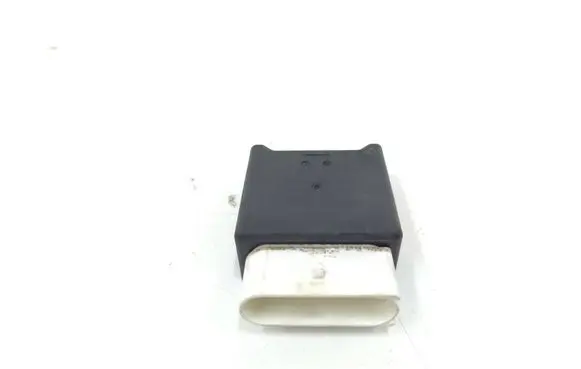 Volvo XC40 Fuel injection pump control unit/module 32203752