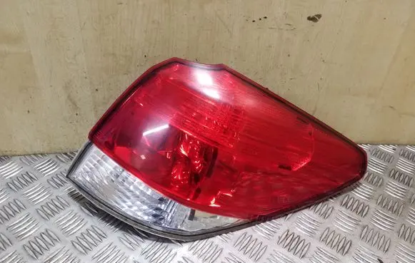 Subaru Outback Rear/tail lights 22020067