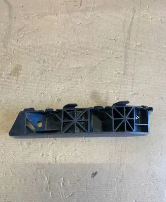 KIA Sportage Front bumper mounting bracket 86513F1000