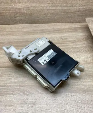 Toyota Prius (XW30) Fuse module 8922147150 2380002192