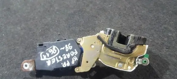 Subaru Forester SF Front door lock