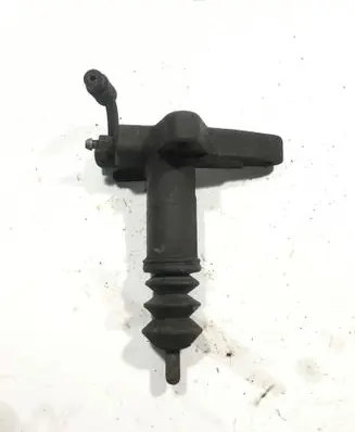 Clutch slave cylinder