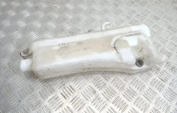 Mitsubishi Pajero Windshield washer fluid reservoir/tank 860141200