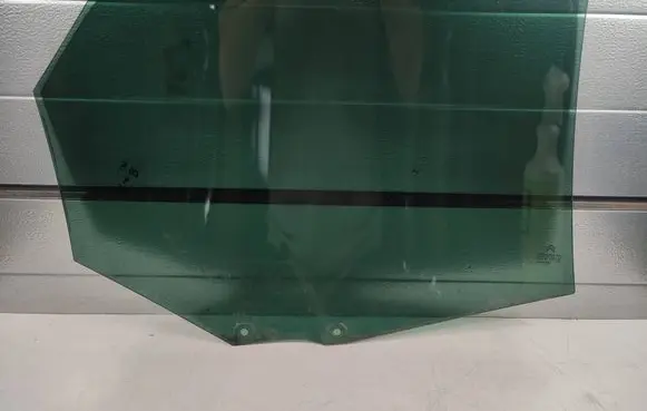 Citroen DS5 Rear door window glass 43R005013