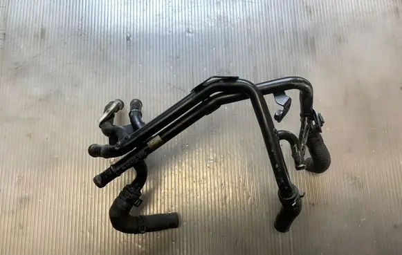 Audi A5 Sportback 8TA Engine coolant pipe/hose 04L122157BH