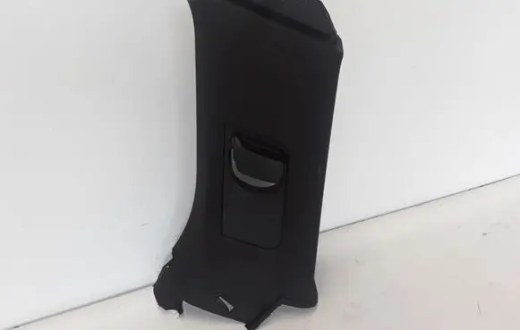 Volvo XC90 (D)pillar trim (top) 31363591