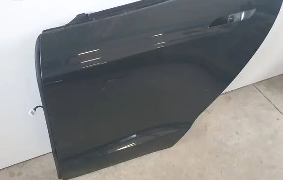 Tesla Model S Rear door
