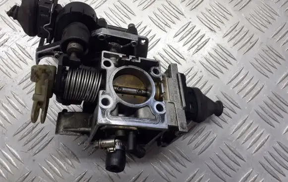 Audi 80 90 S2 B4 Throttle body valve 3435201583