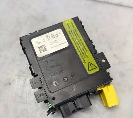 Volkswagen PASSAT B6 Steering angle sensor 3C0953549A 05113810 90058050410530