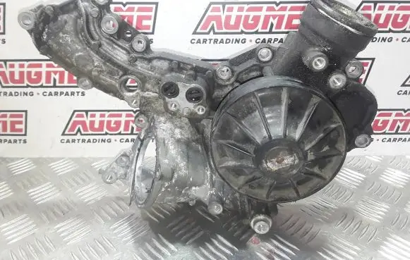 Mercedes-Benz E W212 Water pump A2782020210 A2067010002