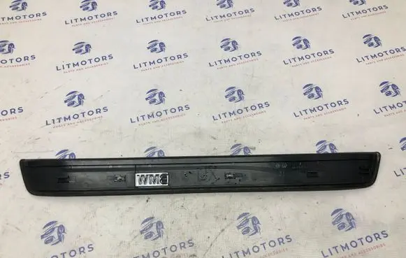 BMW 3 E90 E91 Side skirt front trim 7060280