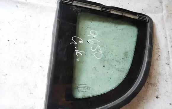 Peugeot 3008 I Rear side window as2