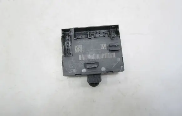 Volkswagen PASSAT B8 Door control unit/module 5Q0959593E 5Q0959593B 30091662