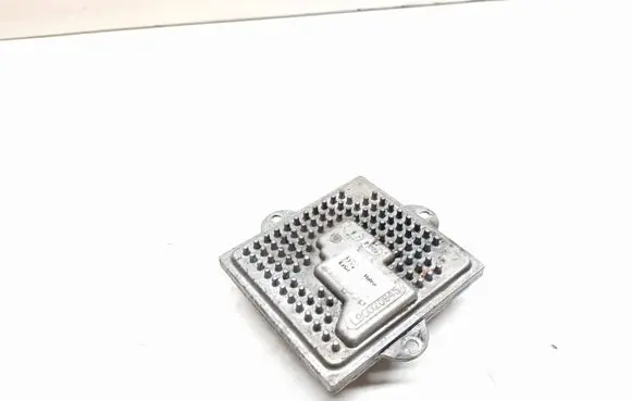 Jeep Grand Cherokee Headlight ballast module Xenon L90035854