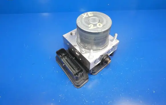 Jaguar XE ABS Pump HK8314F447CF 7244748 17032730255