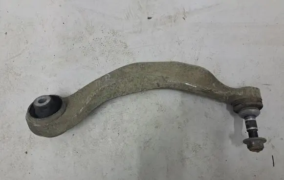 BMW 6 F12 F13 Front lower control arm/wishbone 6775972