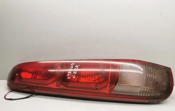 Nissan X-Trail T30 Rear/tail lights B46L