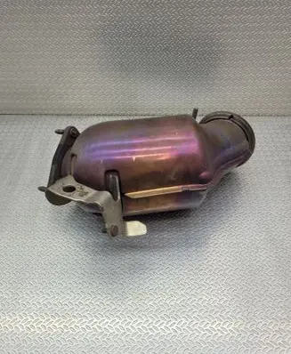 Volvo XC40 Catalyst/FAP/DPF particulate filter 31670044