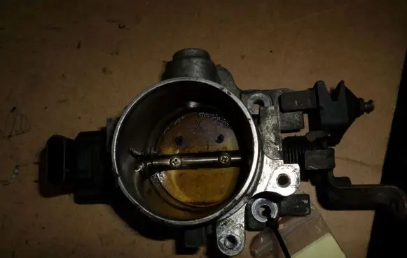 Ford Windstar Throttle body valve 