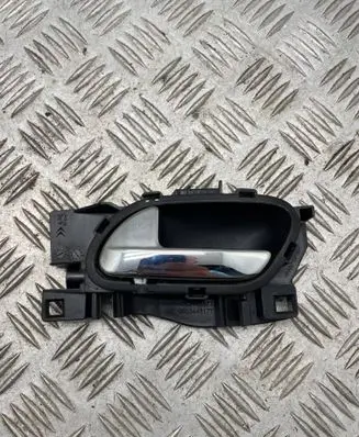 Peugeot 5008 Front door interior handle 9683446877 9683446177
