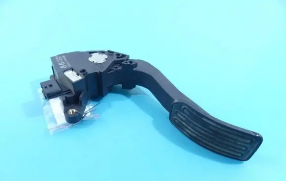Nissan Pulsar Accelerator throttle pedal 180023RA0B IMPRK1164598