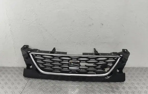 Seat Leon (5F) Front bumper upper radiator grill 5F0853654G