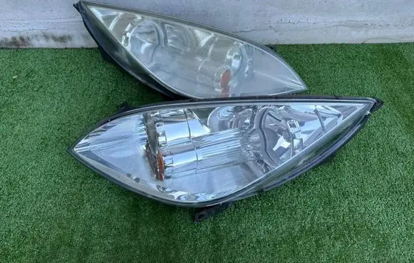 Mitsubishi Colt Headlights/headlamps set MR957354